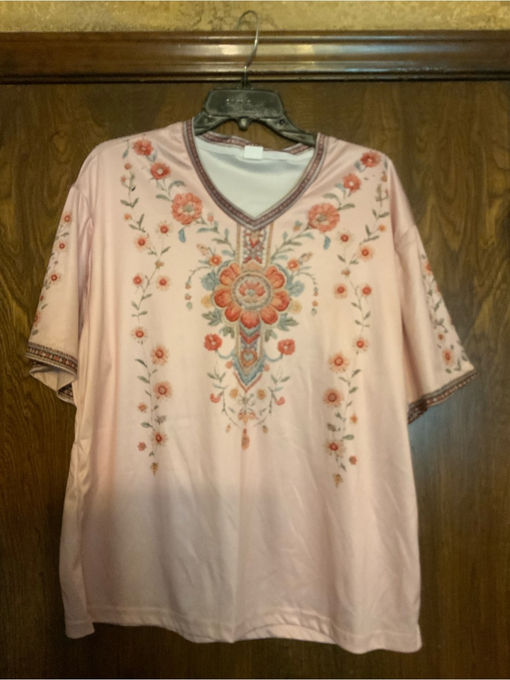 Women's Pink Printed Embroidered V-Neck Top